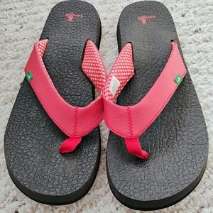 SANUK Red Strap Black Foam Flip Flop Sandals Women's 10